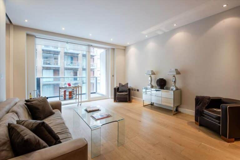 Hirst Court, 20 Gatliff Road, Grosvenor Waterside