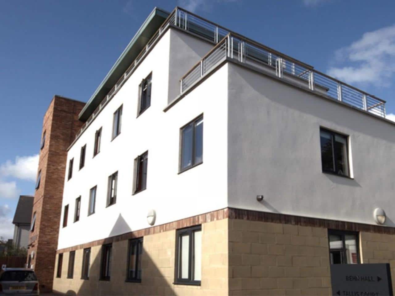 1628106544 smh 106547 chaucer court 1 img 00 0000
